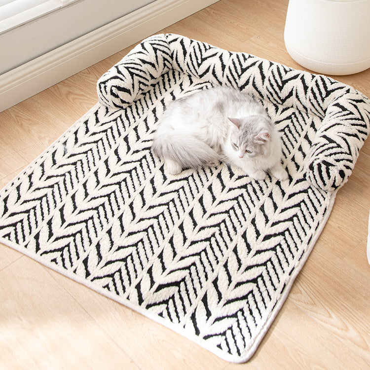 Plush Thick Non-Slip Sofa Pet Mat Dog Bed Pet Pad for Cats and Dogs